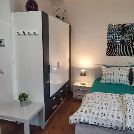 Nicerooms Aachen Penzion 3*
